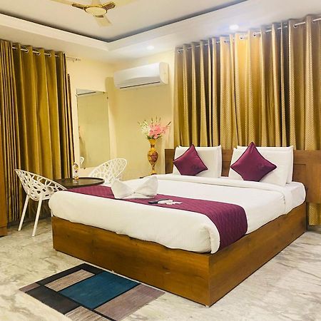 Hotel Kp Suites Metro Hyderabad Exterior photo
